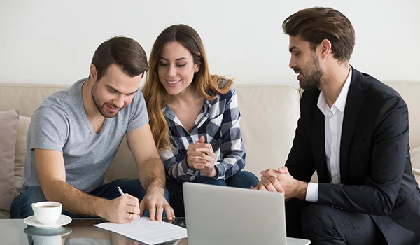 Mortgage broker donnybrook helping clients with home loans and refinancing